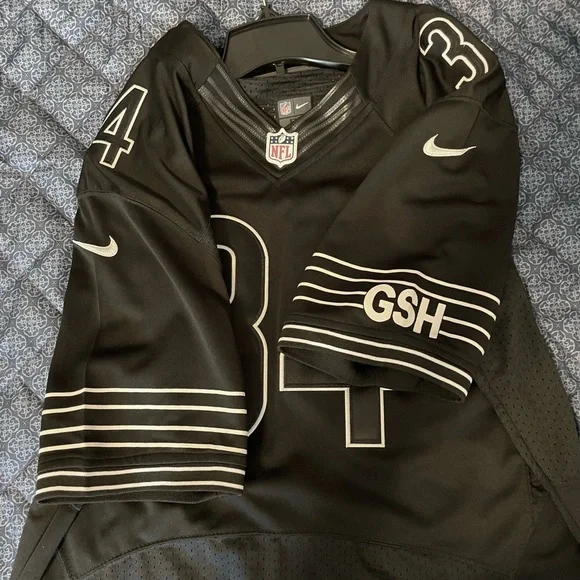 Nike #34 Chicago Bears Jersey - Picture 9 of 10